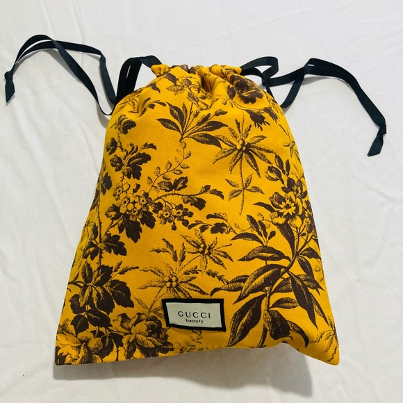 GUCCI TRAVEL TOILETRIES MAKEUP BAG. GWP - Picture 1 of 3